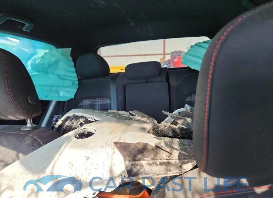 3VW4T7AU4HM062235# 10