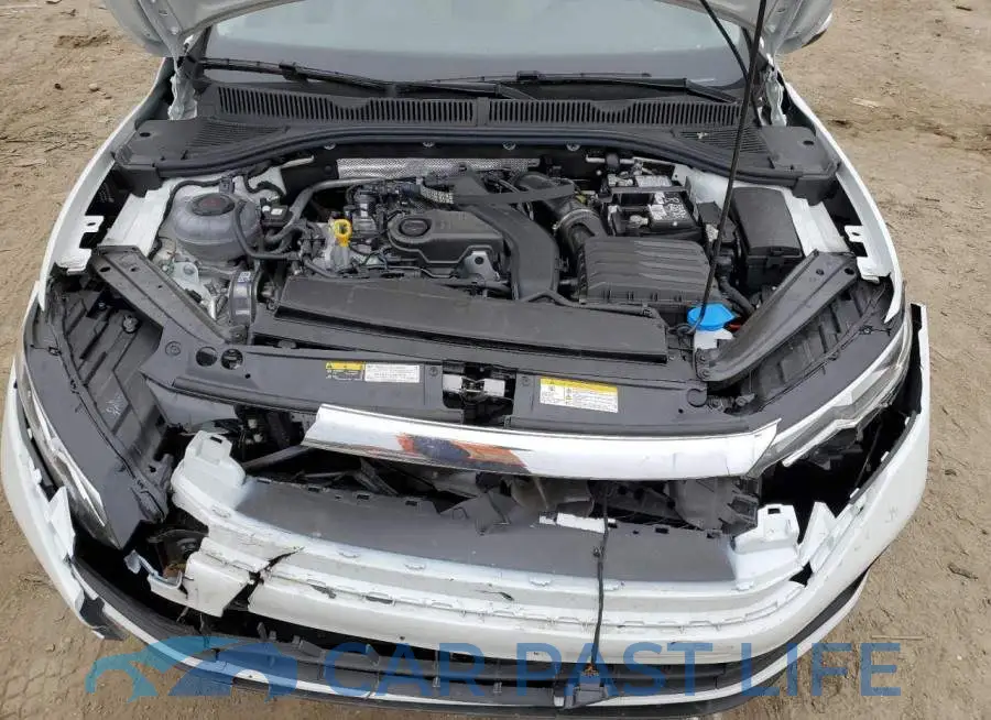 3VW7M7BU8RM069280# 11