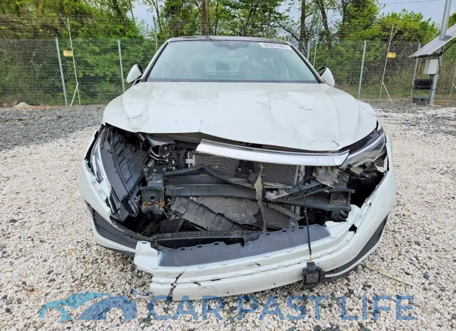 3VW7M7BU8RM069280# 5