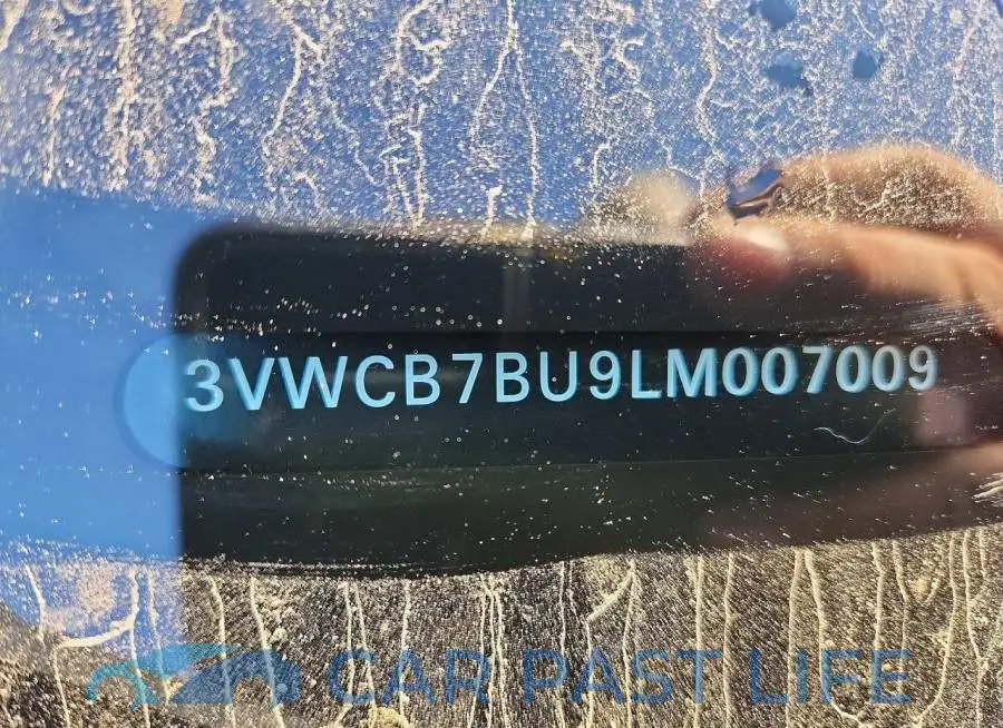 3VWCB7BU9LM007009# 12