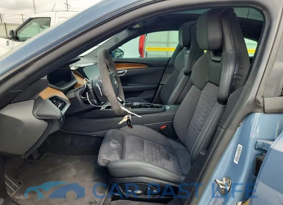 WAUFJBFW8P7004987# 7