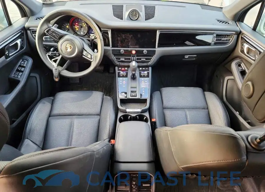 WP1AA2A56SLB13068# 8
