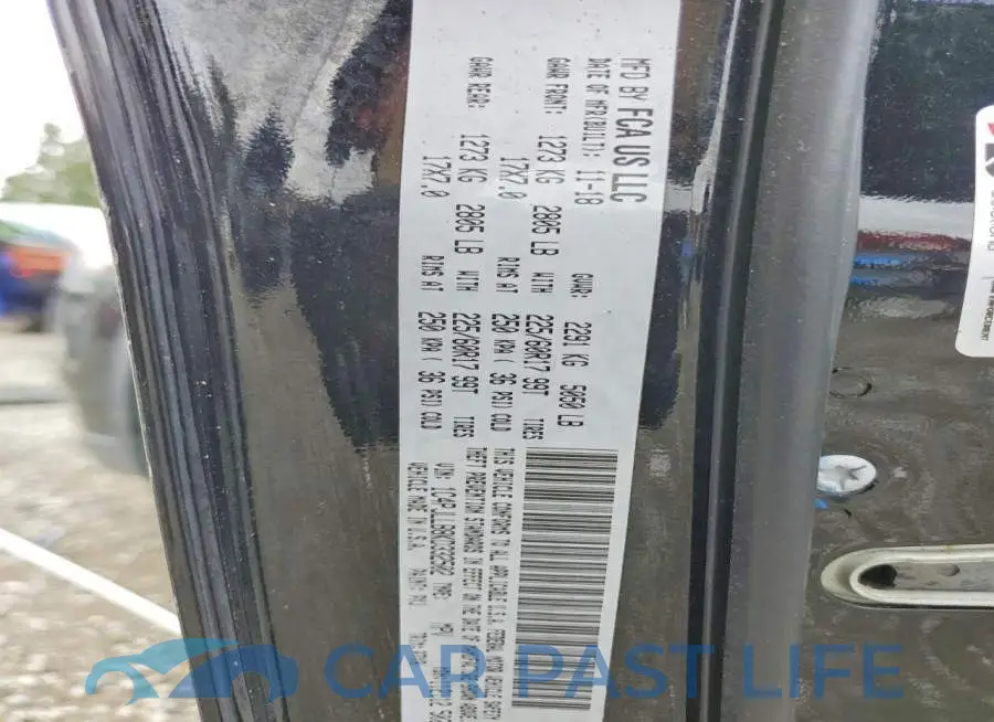 1C4PJLLB8KD332502# 13