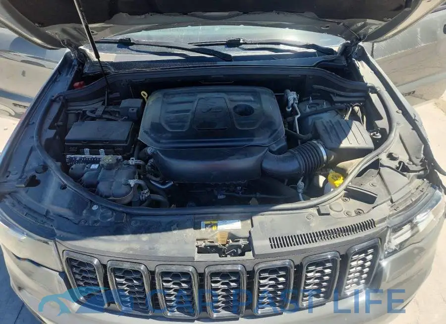 1C4RJEAG2LC317049# 12