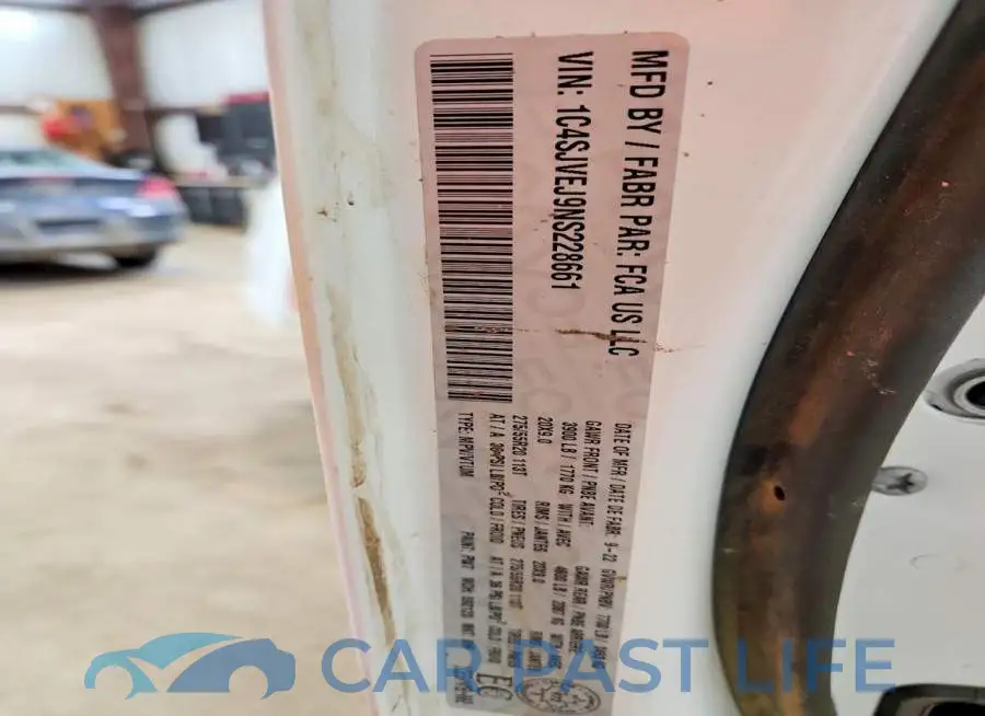1C4SJVEJ9NS228661# 14