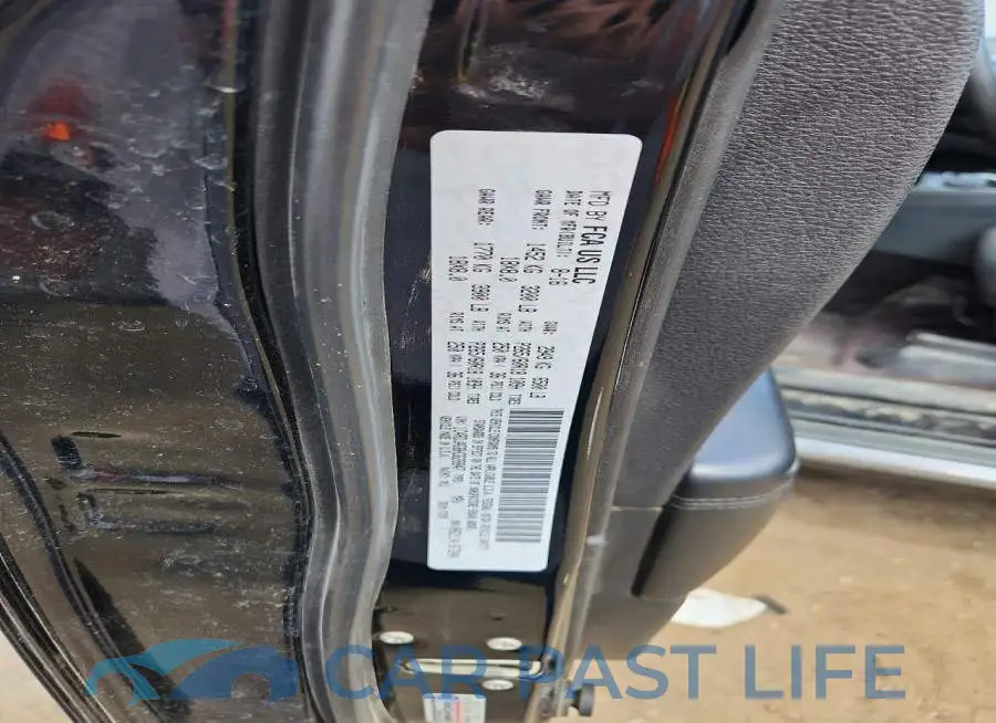 1C4RDJAG8HC628847# 13