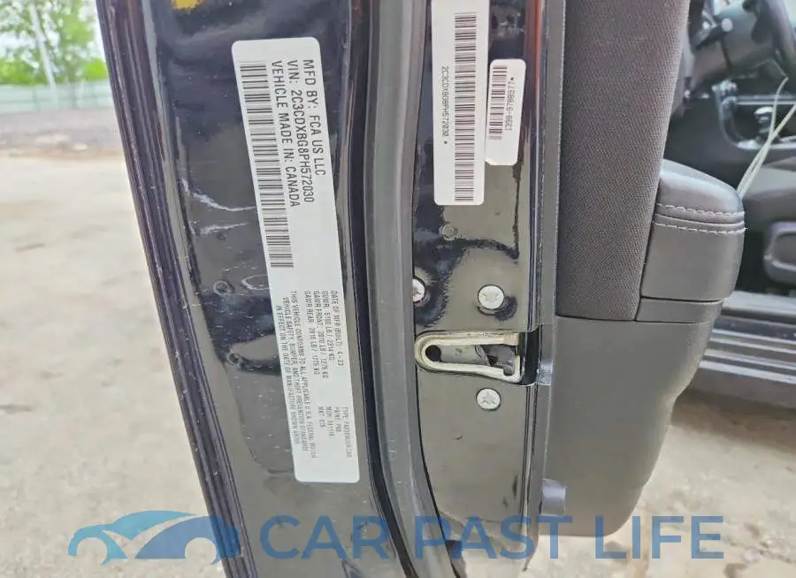 2C3CDXBG8PH572030# 12