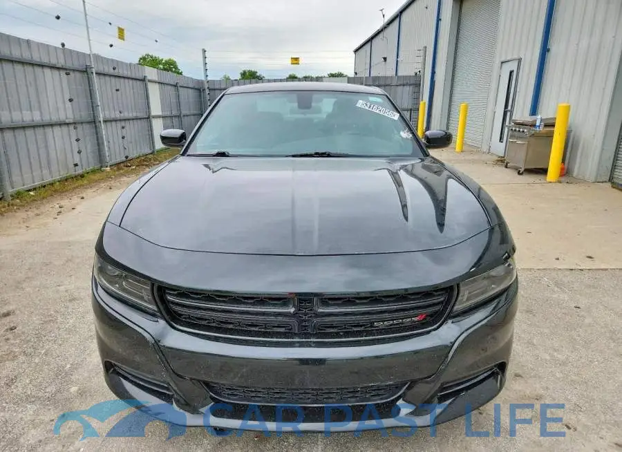 2C3CDXBG8PH572030# 5