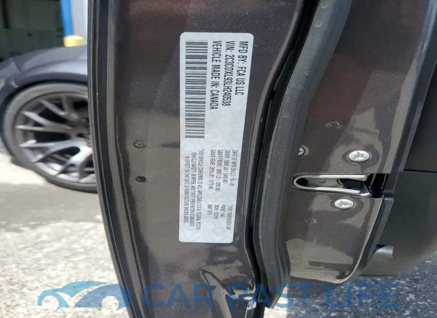2C3CDXL93LH240538# 12