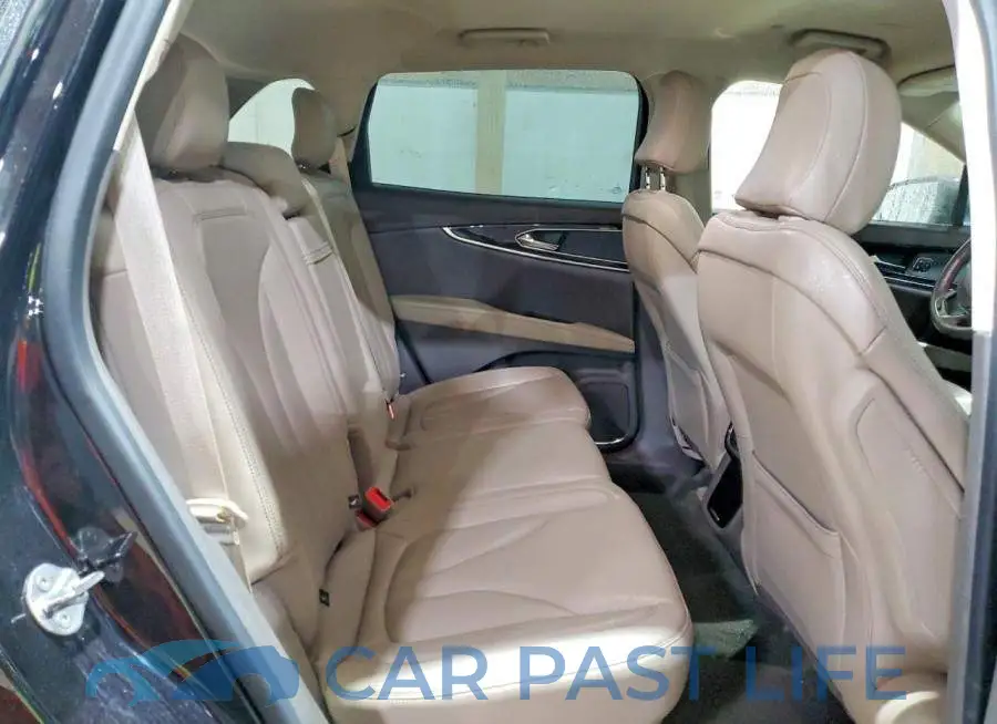 2LMPJ8J92PBL22963# 11
