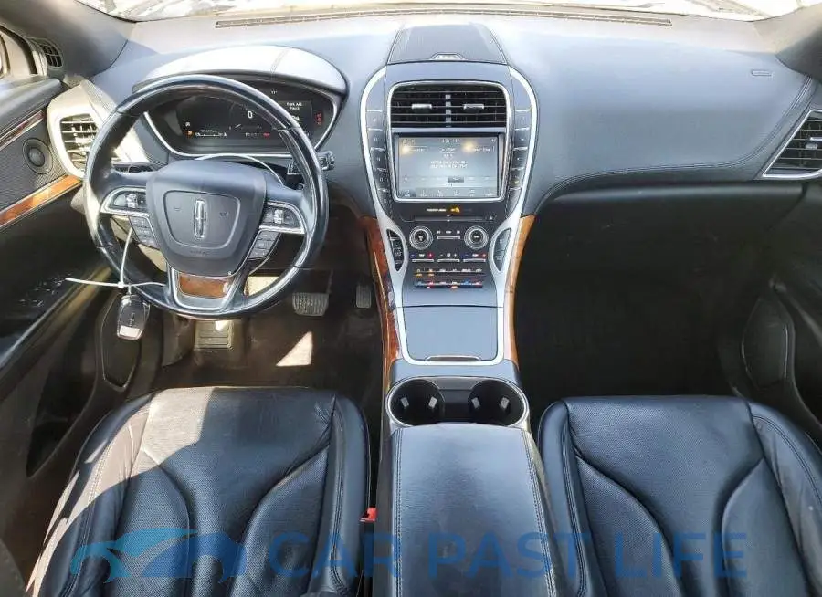 2LMPJ8L95KBL10568# 8