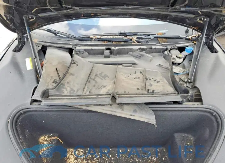 5YJSA1E46HF178869# 11