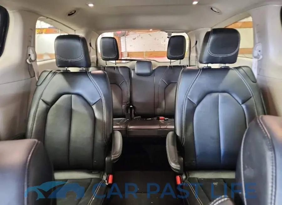 2C4RC1BG4RR136360# 10