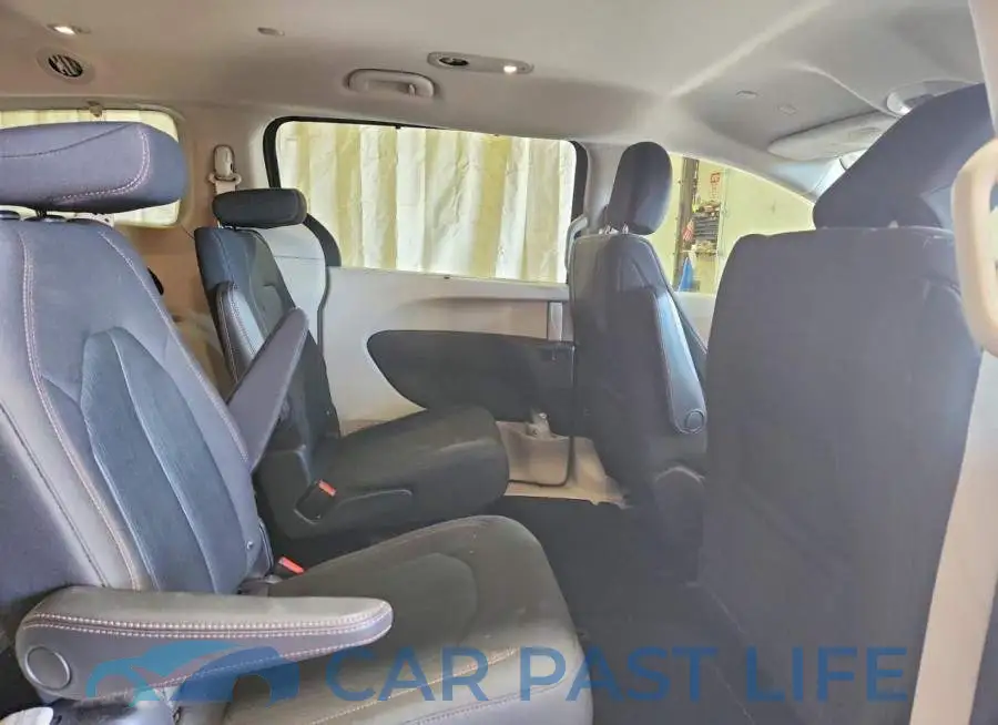 2C4RC1FG3LR102167# 11