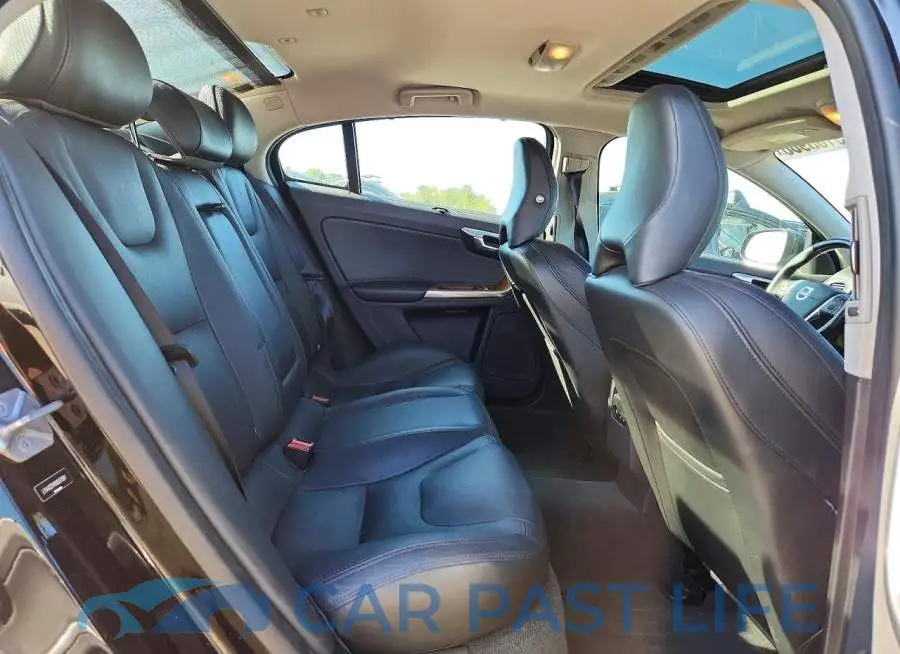 LYV402TM1HB127981# 10