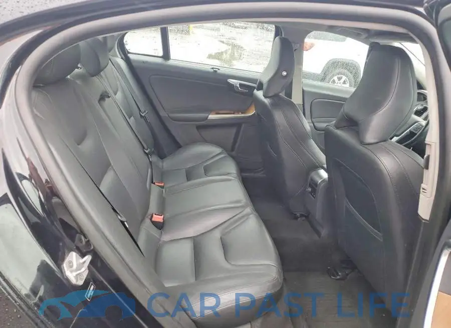 LYV402TM6HB128639# 10