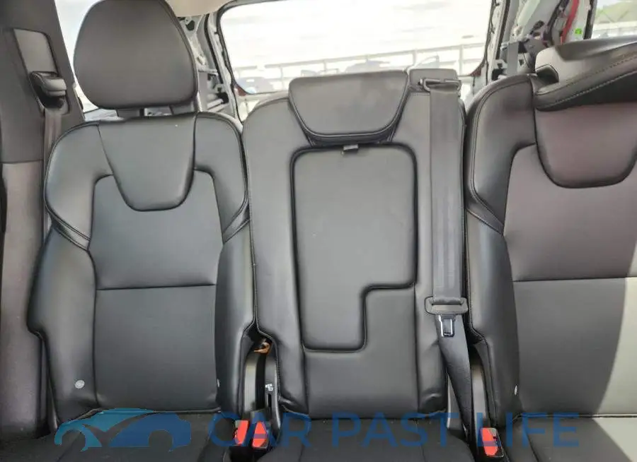 YV4102CK9M1715580# 10