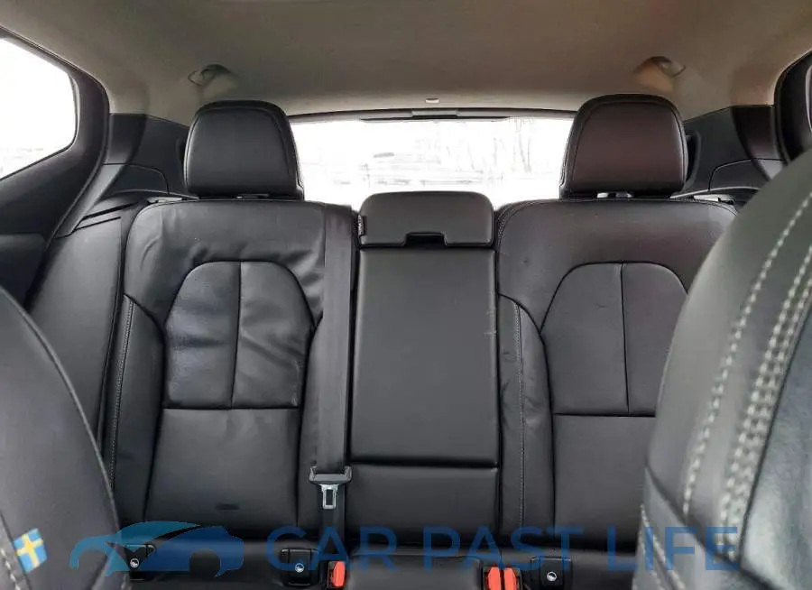 YV4162UK1L2334635# 10