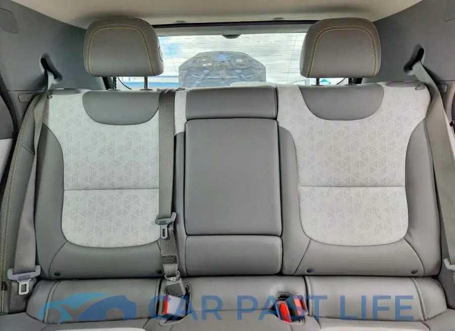 1G1FZ6S04P4178473# 10