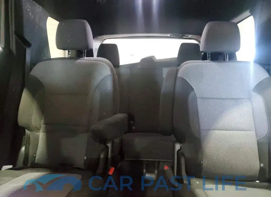 1GNETVKW4RJ137999# 10