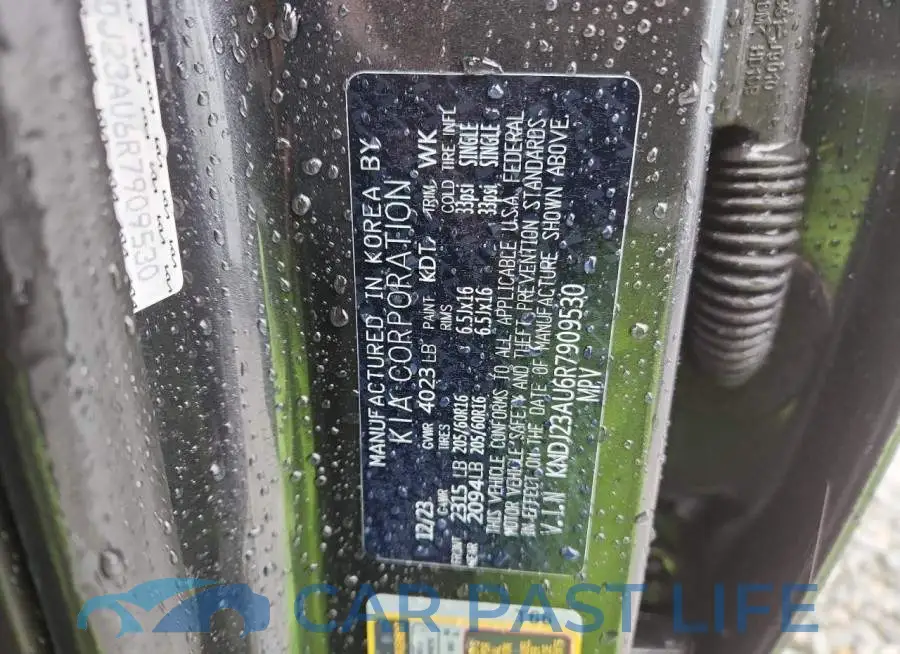 KNDJ23AU6R7909530# 13