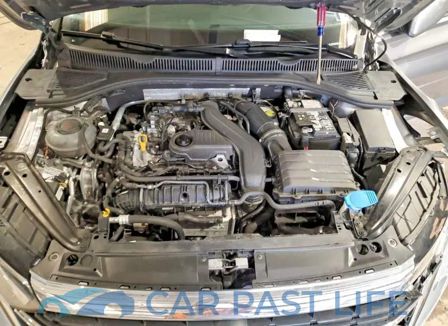 3VW5M7BU0RM044011# 11