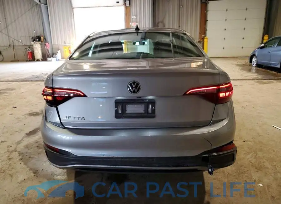 3VW5M7BU0RM044011# 6
