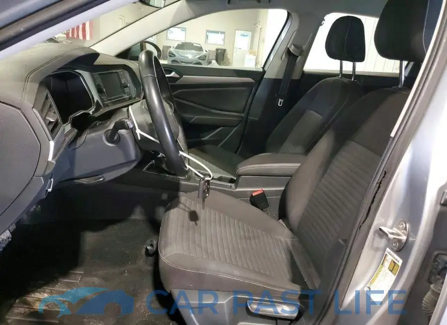 3VW5M7BU0RM044011# 7