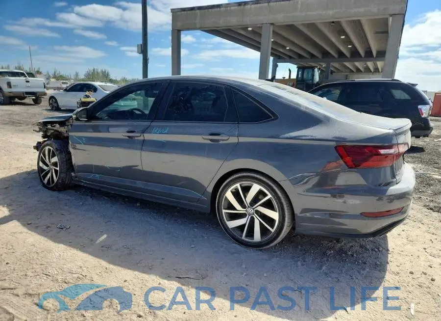 3VW5T7BU9MM059845# 2