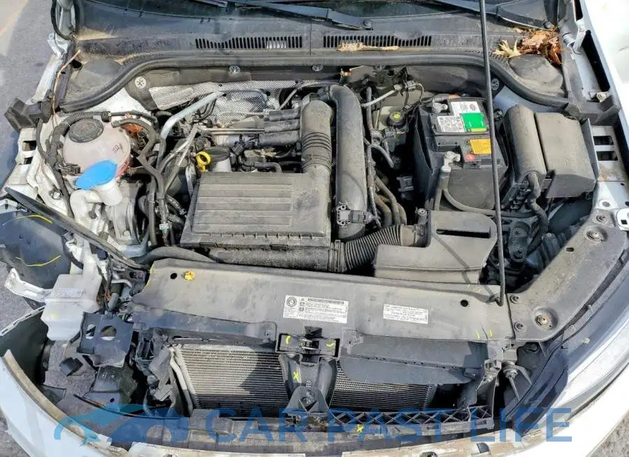 3VWB67AJ2JM204317# 11