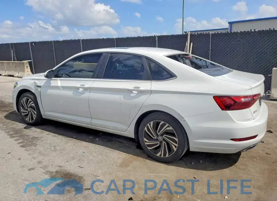 3VWGB7BUXLM064451# 2