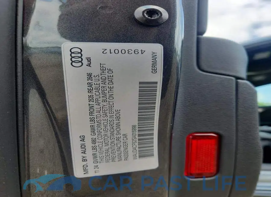 WAUDACF52SA015998# 12