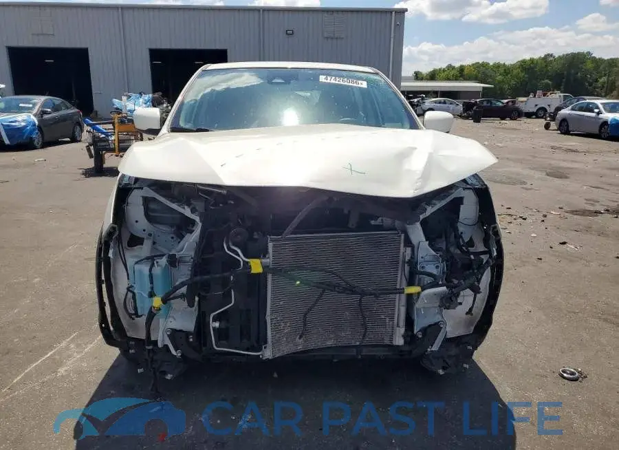 JN1BJ1AV3MW318626# 5
