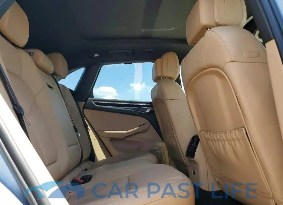 WP1AA2A50MLB15871# 11