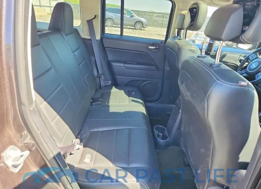 1C4NJPFA2HD136937# 10