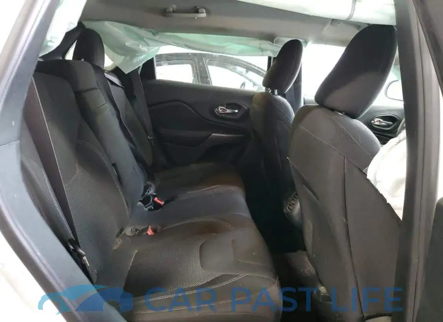 1C4PJMCB7KD183702# 10