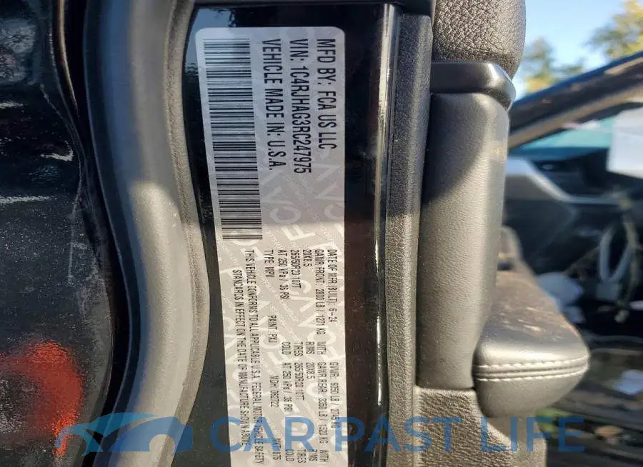 1C4RJHAG3RC247975# 12