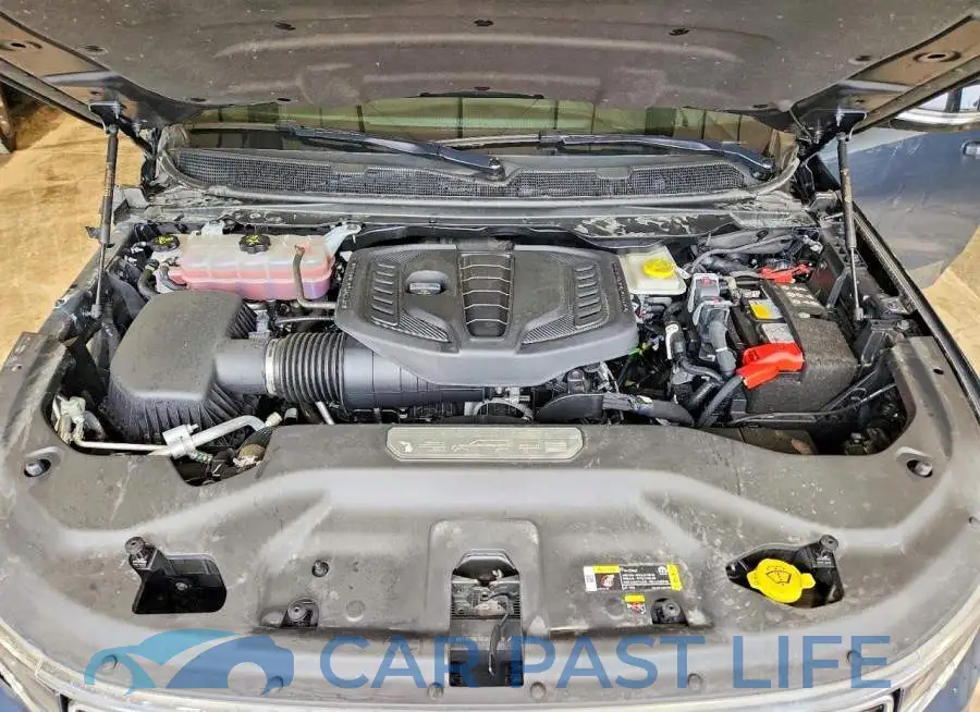 1C4SJVAP5RS117587# 12