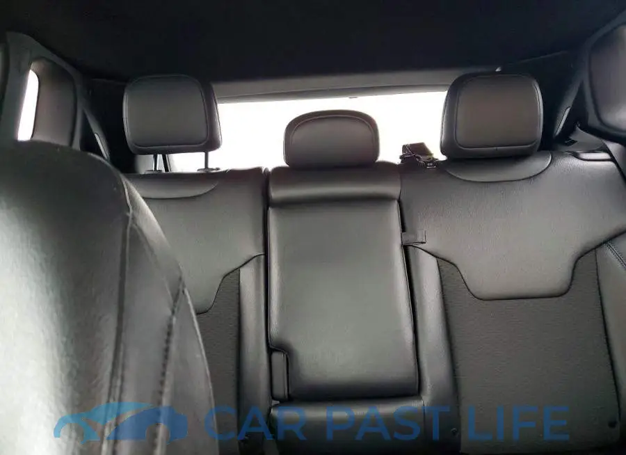 3C4NJDBN7ST505820# 10