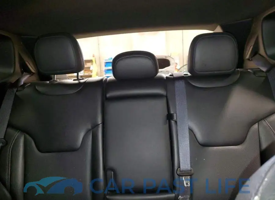 3C4NJDCB5LT256651# 10