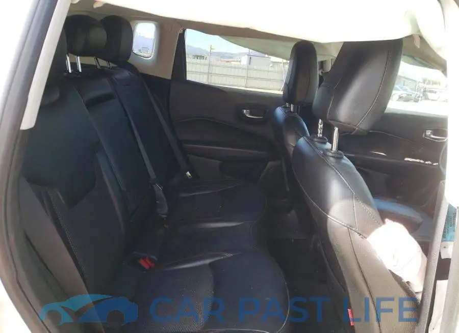 3C4NJDDB6LT221180# 10