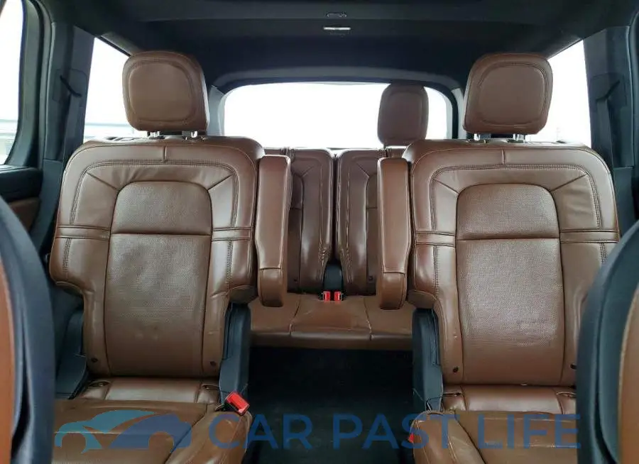 5LM5J7XC8LGL35734# 10