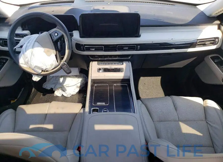5LM5J7XC9SGL03731# 8