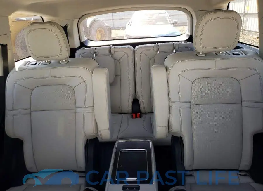 5LM5J7XC9SGL03731# 10