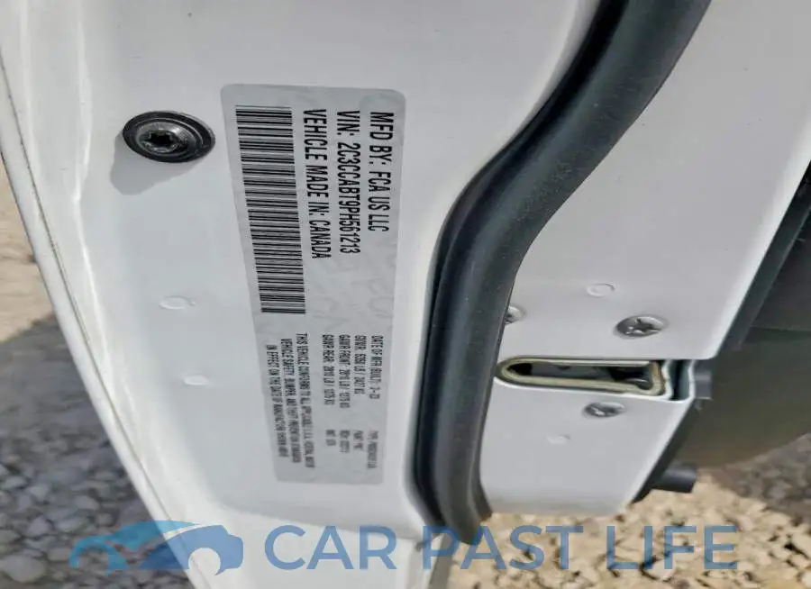 2C3CCABT9PH561213# 12