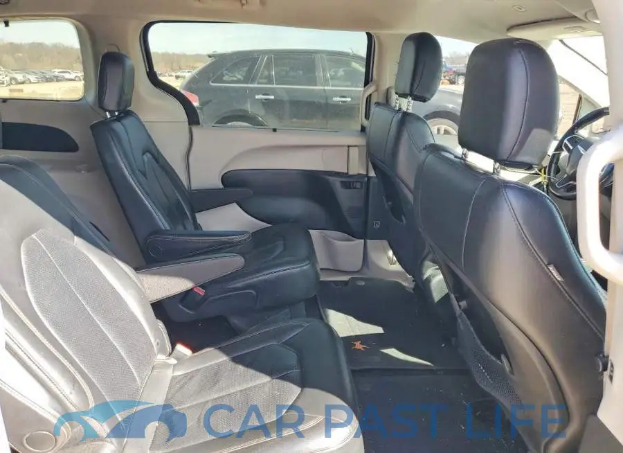 2C4RC1BG3KR539395# 10