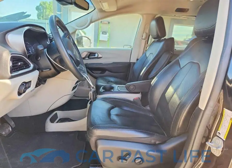 2C4RC1BG4NR116135# 7