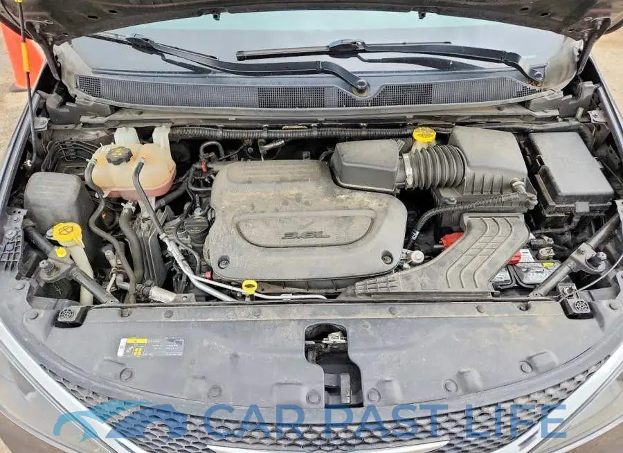 2C4RC1DGXLR265823# 12