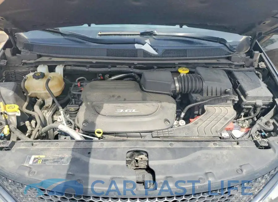 2C4RC1EG0JR351752# 12