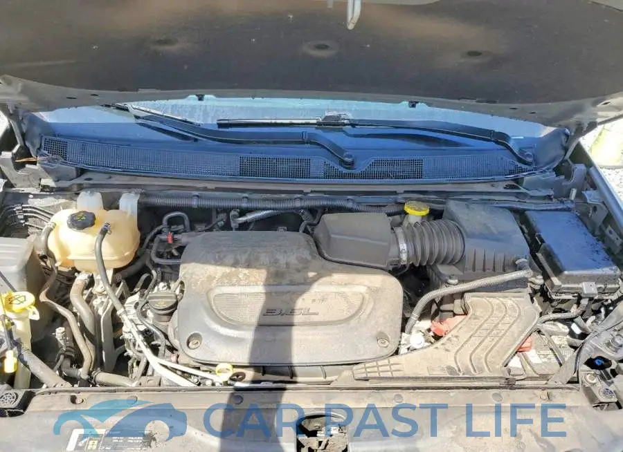 2C4RC1EG8LR267004# 11